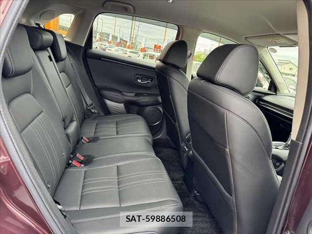 Honda ZR-V 2022-12 8851227-16