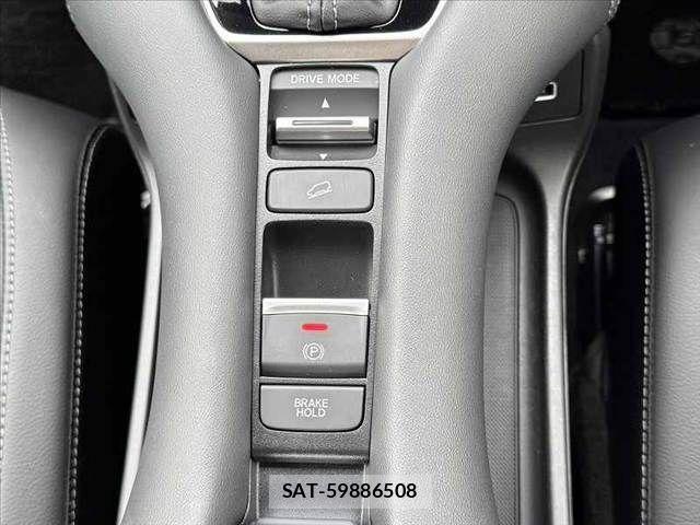 Honda ZR-V 2022-12 8851227-23