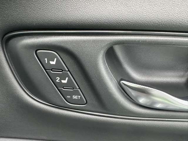 Honda ZR-V 2022-11 1327103-17