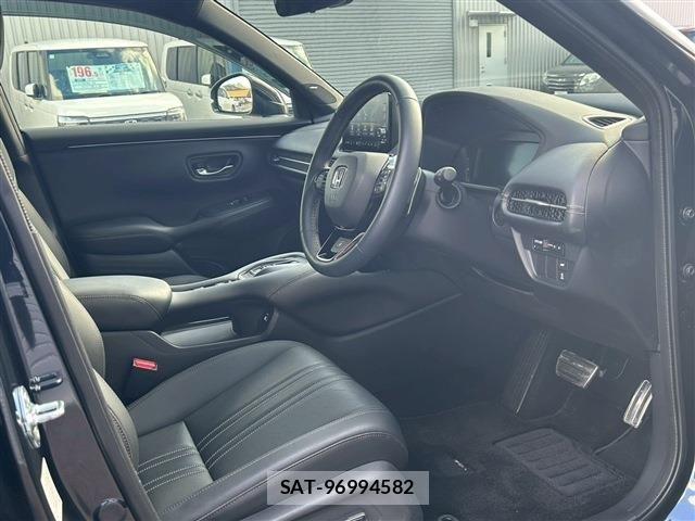 Honda ZR-V 2024-10 2253467-11