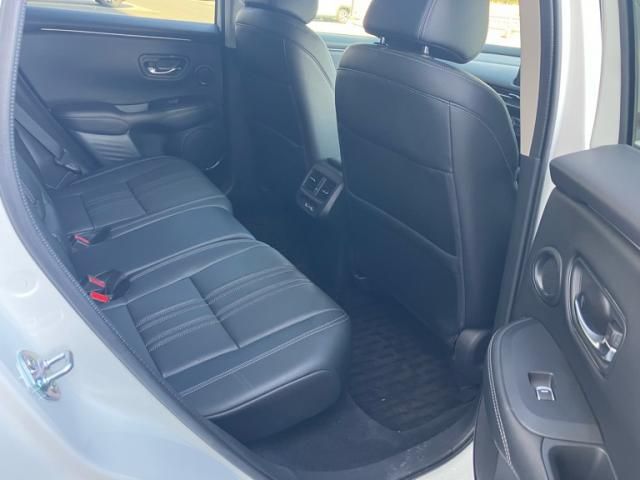 Honda ZR-V 2023-10 3781215-11