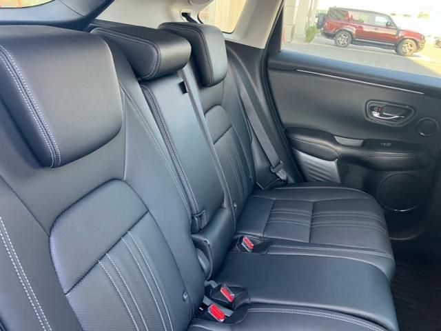 Honda ZR-V 2023-10 3781215-12
