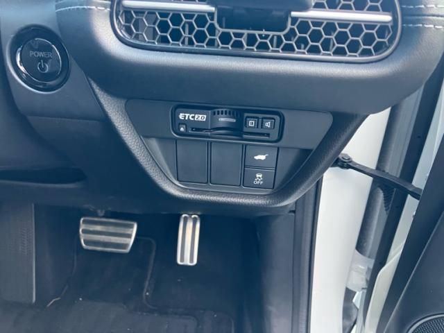 Honda ZR-V 2023-10 3781215-16