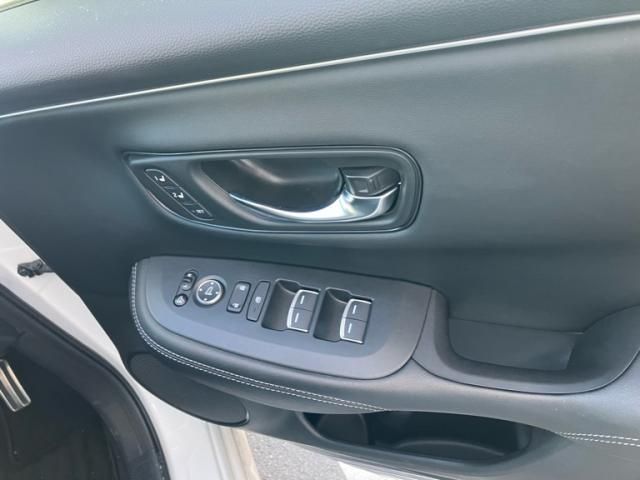 Honda ZR-V 2023-10 3781215-17