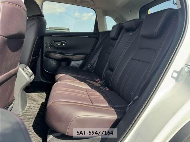 Honda ZR-V 2023-12 3835282-17