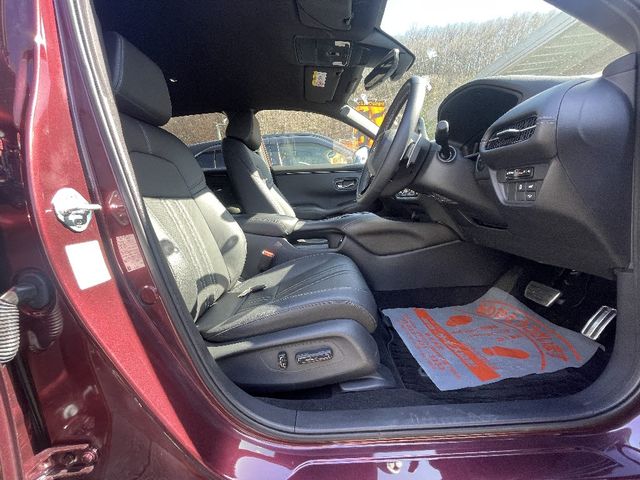 Honda ZR-V 2024-08 3936376-4