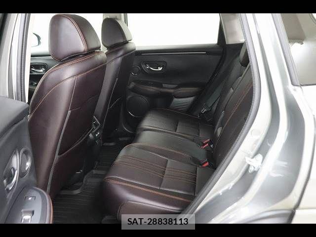 Honda ZR-V 2023-09 6615989-12