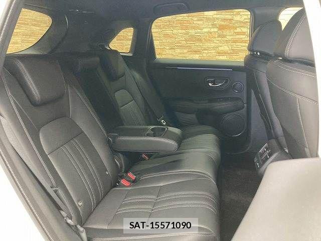 Honda ZR-V 2025-03 6674330-5