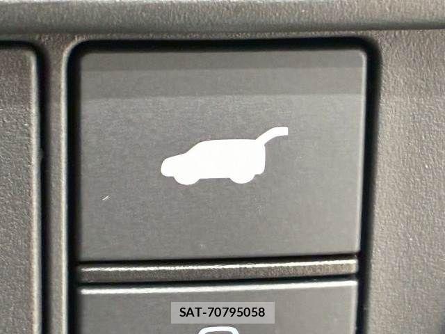 Honda ZR-V 2023-07 6818344-7