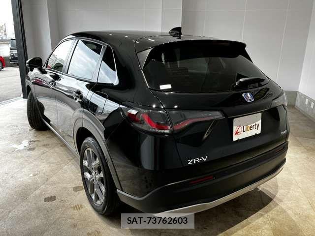 Honda ZR-V 2024-01 6916163-12