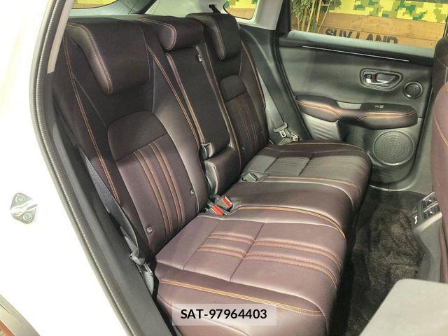 Honda ZR-V 2023-11 7227843-9