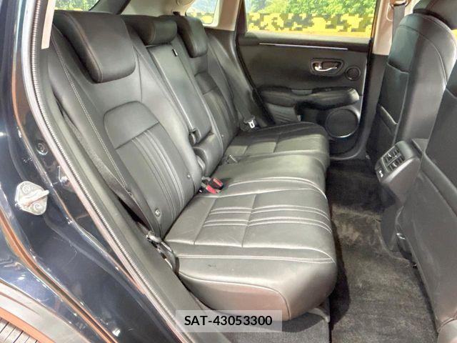 Honda ZR-V 2023-09 7253005-8