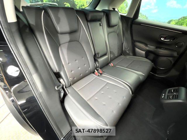 Honda ZR-V 2023-10 7459210-8
