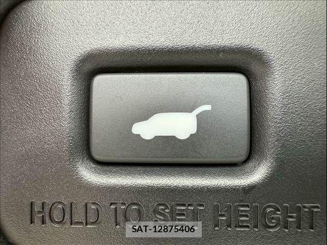 Honda ZR-V 2022-11 7504180-11