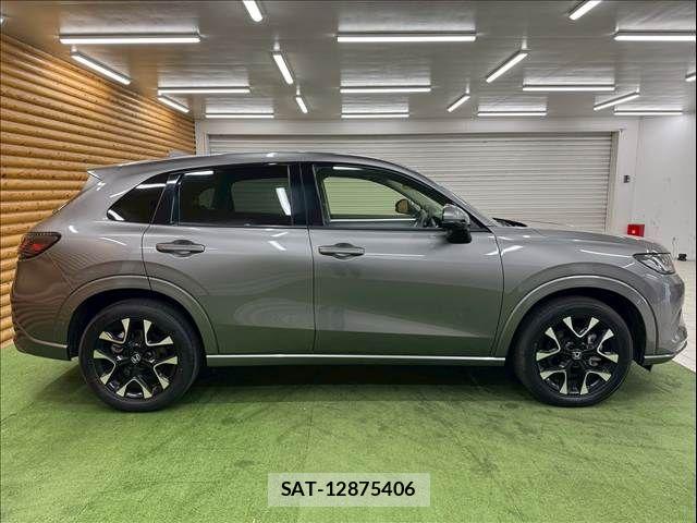 Honda ZR-V 2022-11 7504180-17