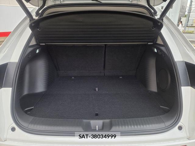 Honda ZR-V 2023-09 7510600-14