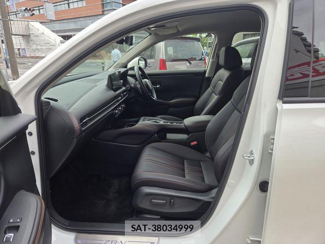 Honda ZR-V 2023-09 7510600-17