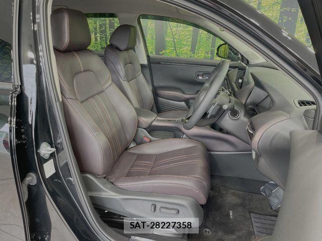 Honda ZR-V 2023-07 7563146-7