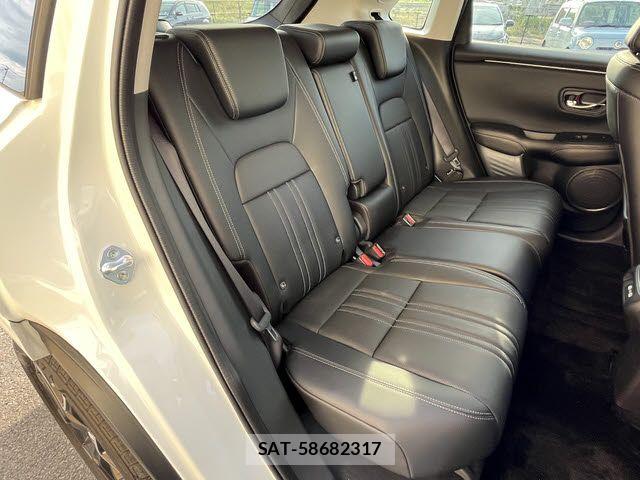 Honda ZR-V 2023-07 7621693-9