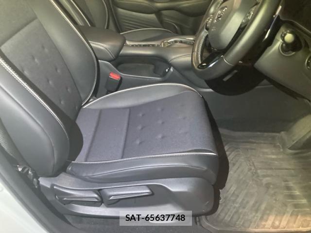 Honda ZR-V 2023-07 7981714-6