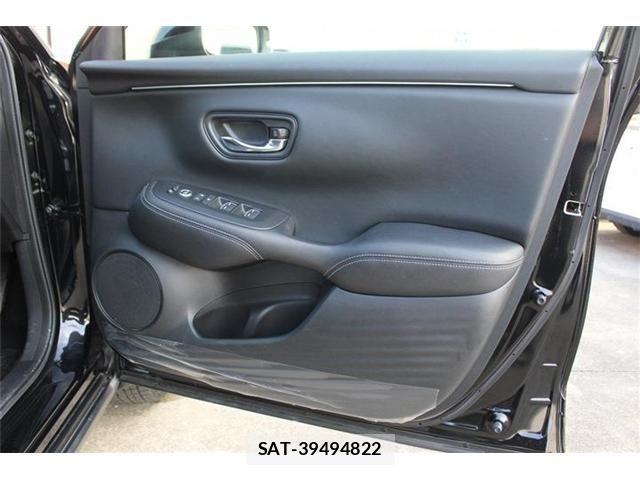 Honda ZR-V 2023-07 8076306-27