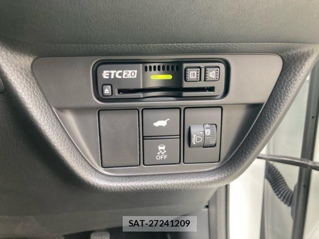 Honda ZR-V 2025-06 8102992-10