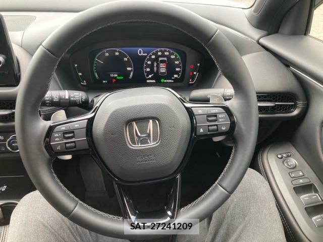 Honda ZR-V 2025-06 8102992-11