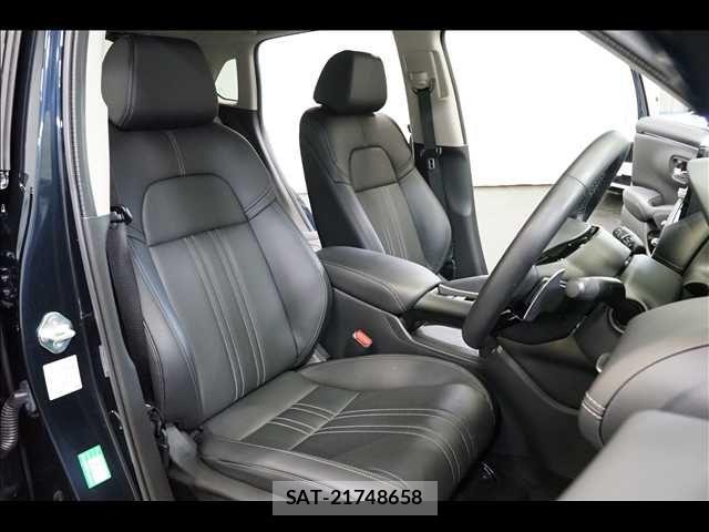 Honda ZR-V 2023-08 8102993-16