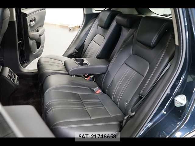 Honda ZR-V 2023-08 8102993-17