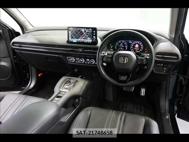 Honda ZR-V 2023-08 8102993-1
