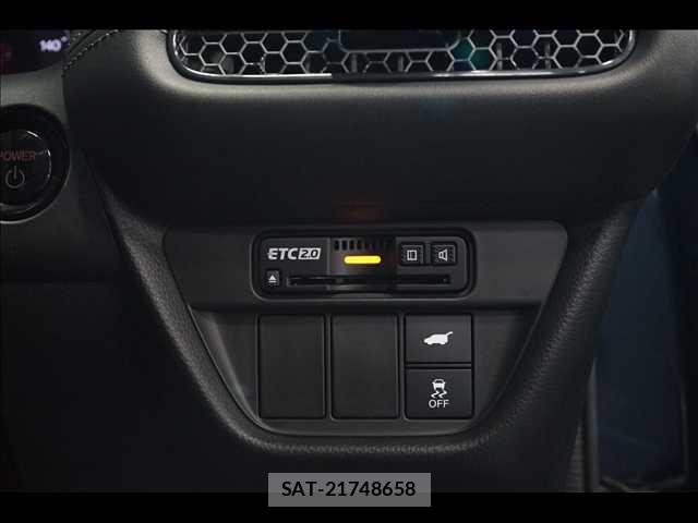 Honda ZR-V 2023-08 8102993-7