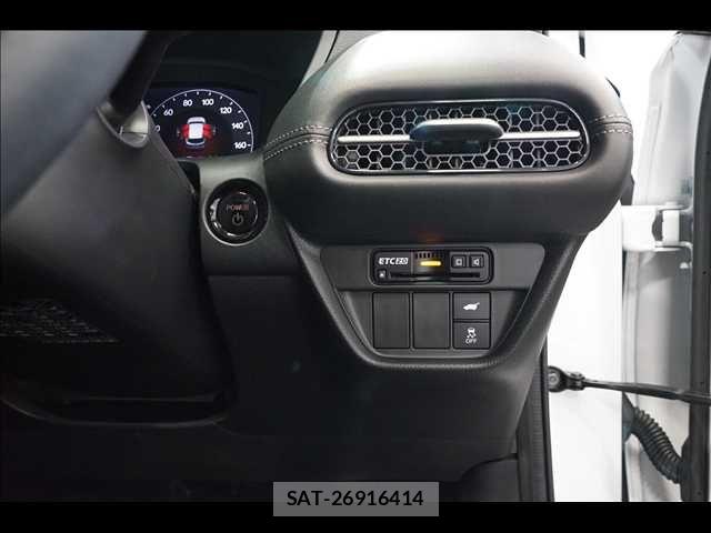 Honda ZR-V 2023-05 8211228-13