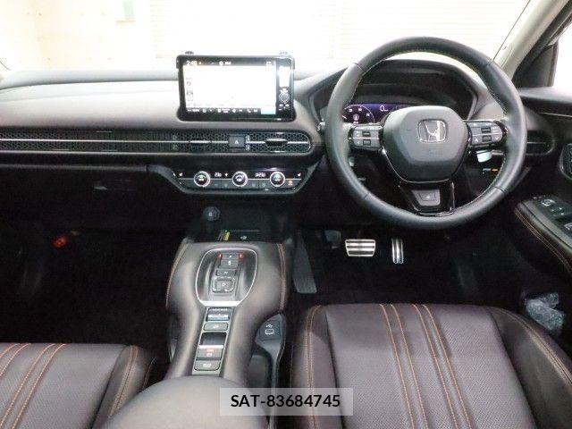 Honda ZR-V 2023-08 8247299-2