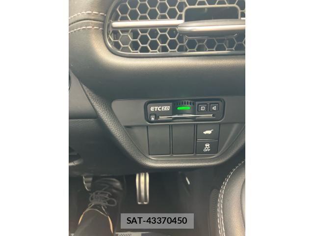Honda ZR-V 2023-09 8564259-16