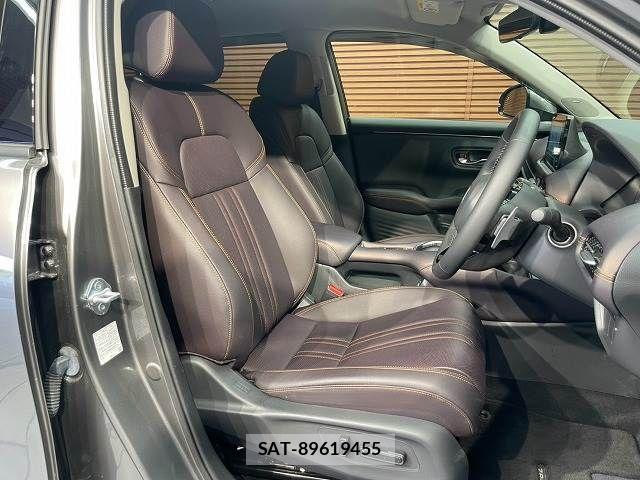 Honda ZR-V 2025-04 8630041-10