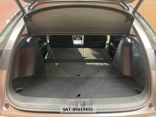 Honda ZR-V 2025-04 8630041-12