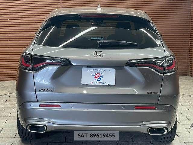 Honda ZR-V 2025-04 8630041-15