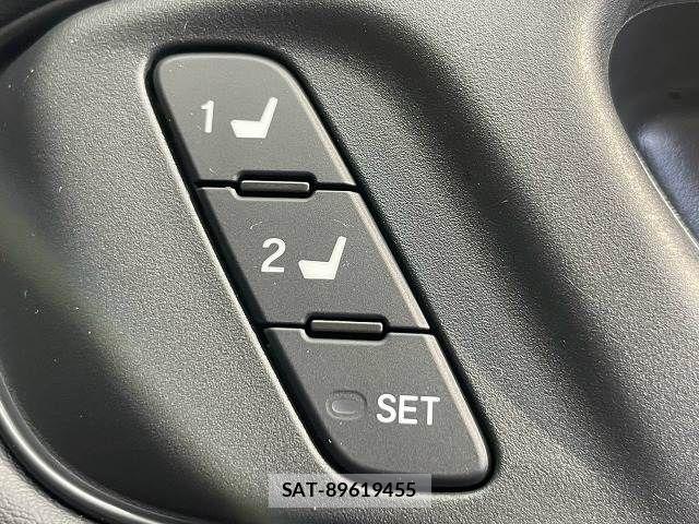 Honda ZR-V 2025-04 8630041-7