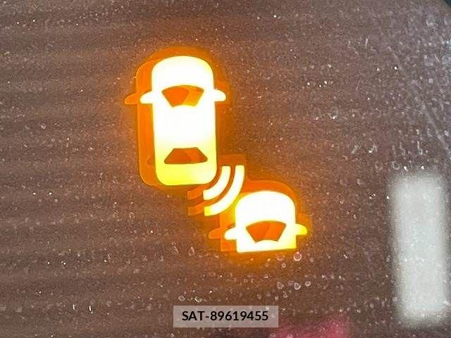 Honda ZR-V 2025-04 8630041-8