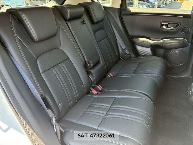 Honda ZR-V 2023-10 8630040-12