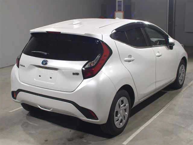 Toyota AQUA 2023 448527-1