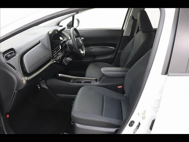 Toyota AQUA 2022 448710-3