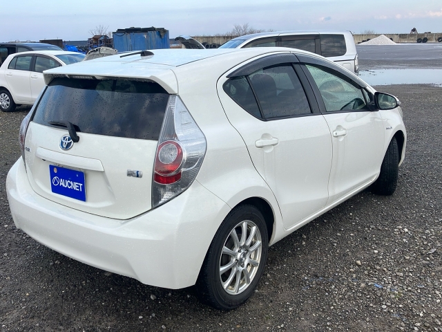 Toyota AQUA 2012 444257-1