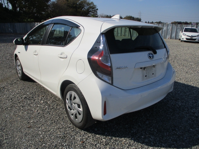 Toyota AQUA 2019 444261-1