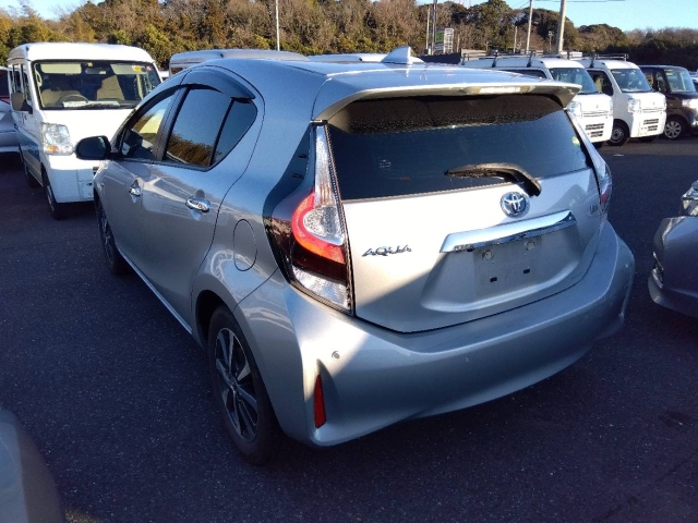 Toyota AQUA 2019 444262-1