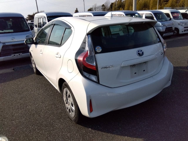 Toyota AQUA 2020 444263-1