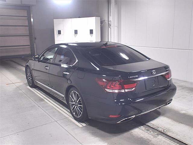 Lexus LS 2013 444447-1