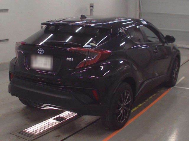 Toyota C-HR 2018 445237-1