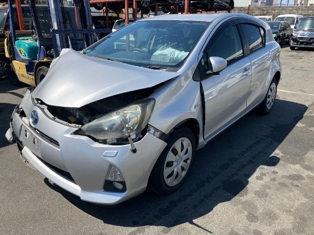 Toyota AQUA 2012 456208-2