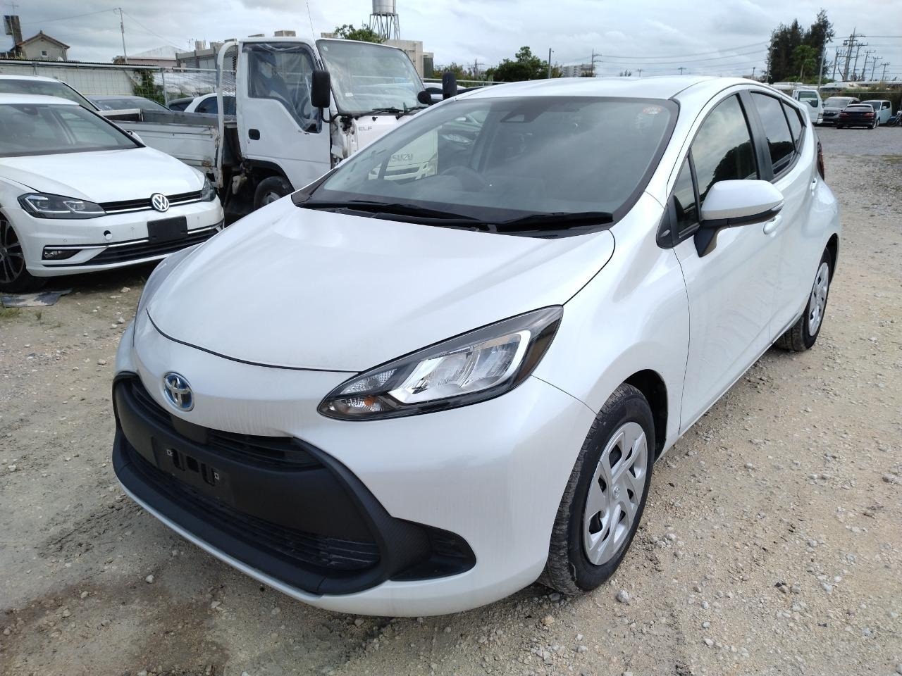 Toyota AQUA 2023 456214-2